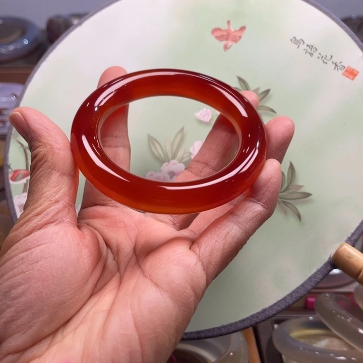 布***克玛瑙/玉髓未镶嵌手镯