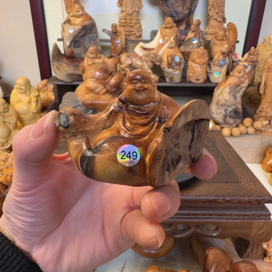 崖柏小木匠艺雕一物一拍