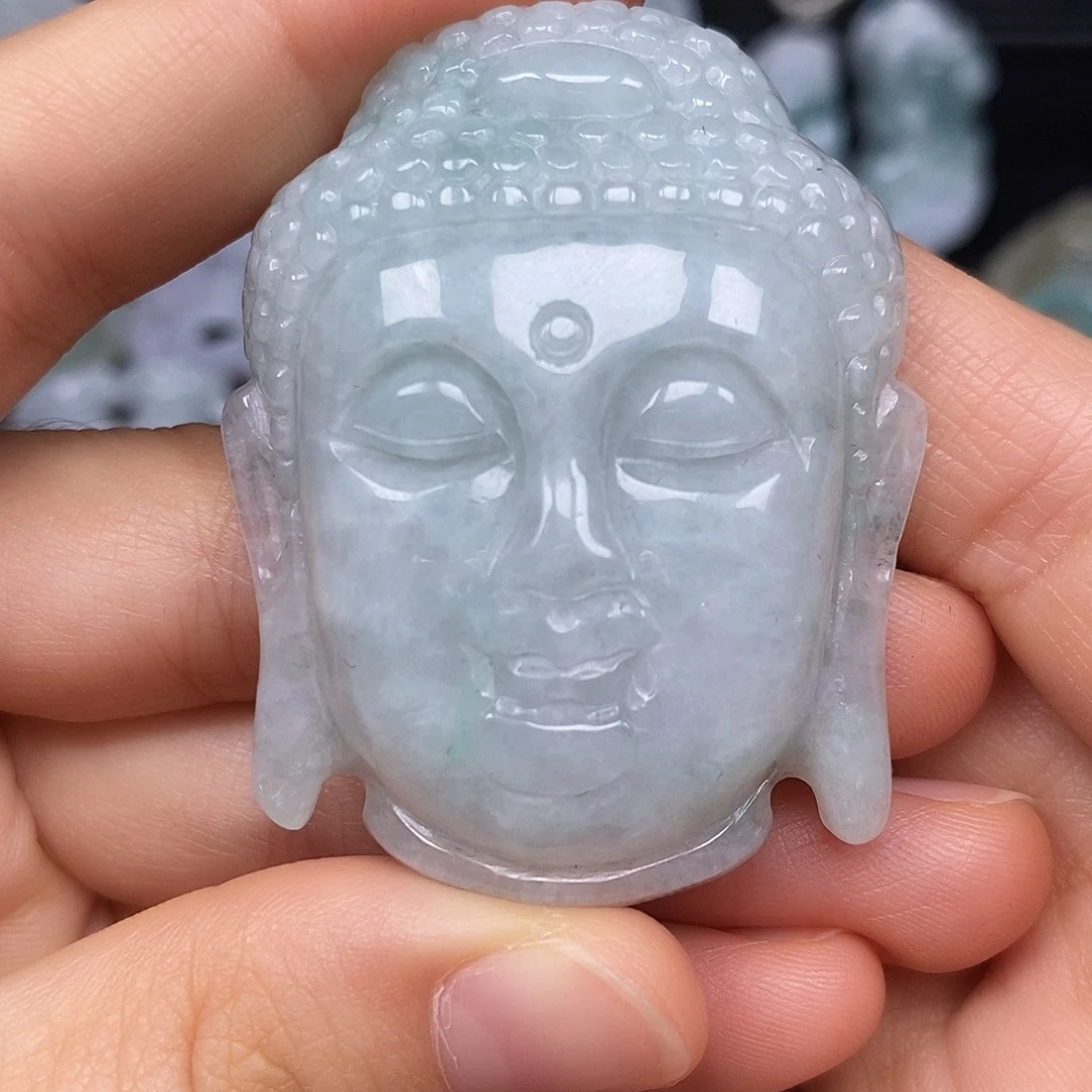 翡翠未镶嵌颈饰佛头