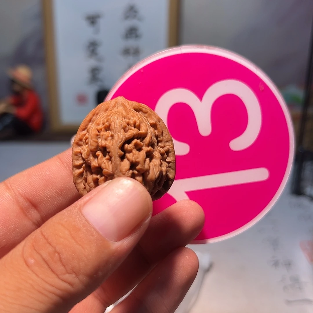 曾***西文玩核桃，粉色13号