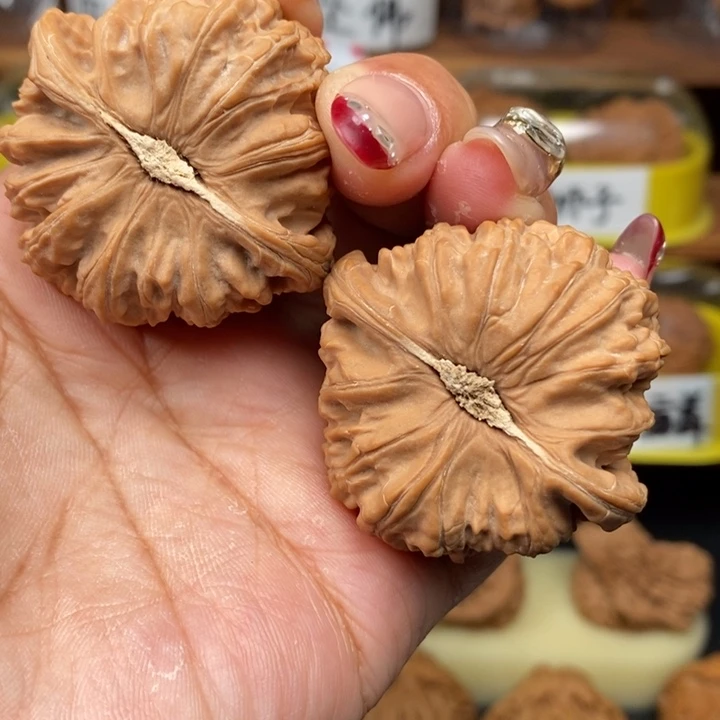 文玩核桃吊坠老***王44全品白狮子