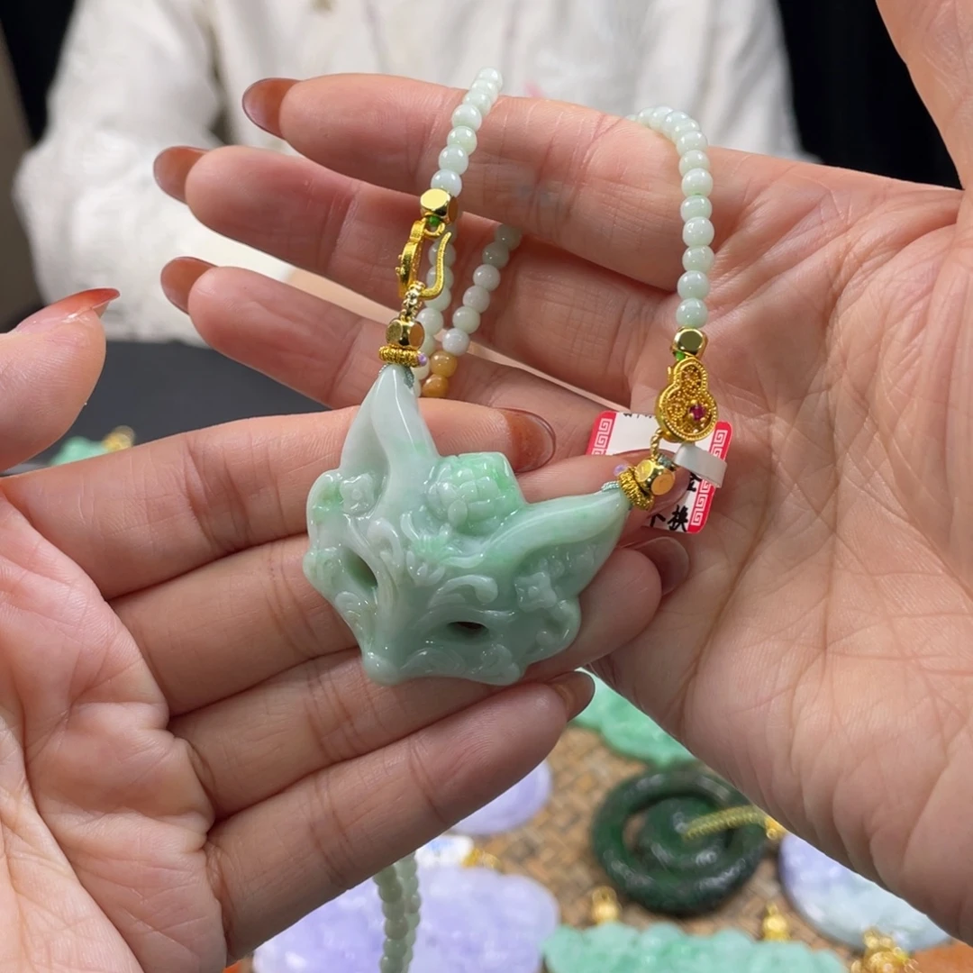 翡翠未镶嵌颈饰代编织