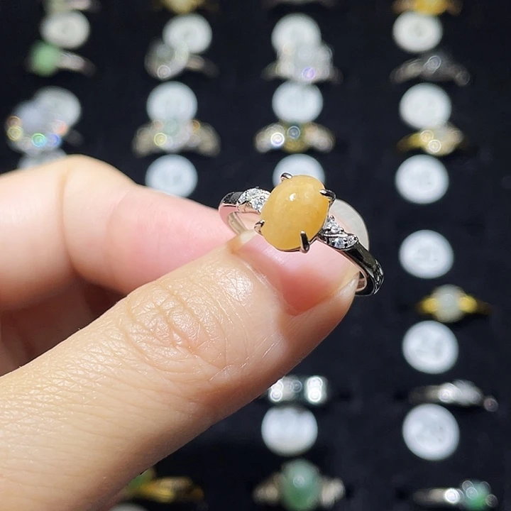 翡翠未镶嵌戒指戒指