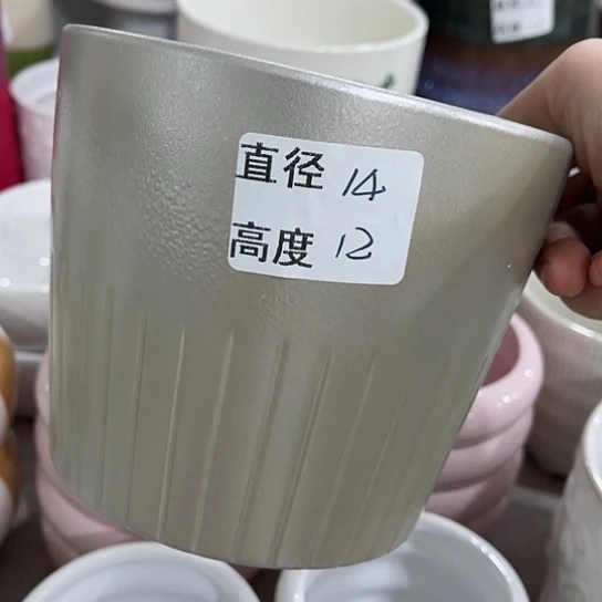 多肉绿植陶瓷花盆9.9包邮，有孔