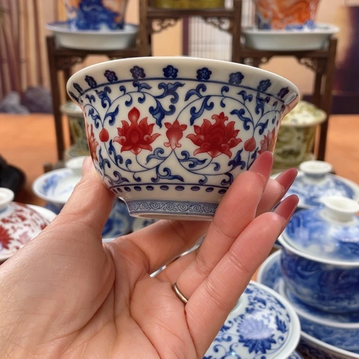 陶摆件釉里红缠枝莲压手杯