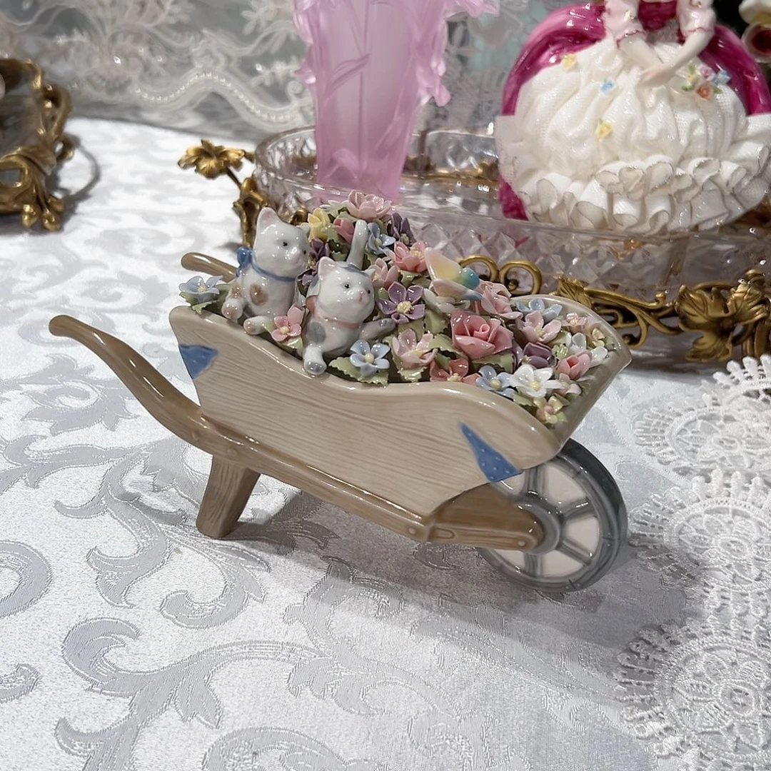 陶瓷0135福利猫咪花车音乐盒