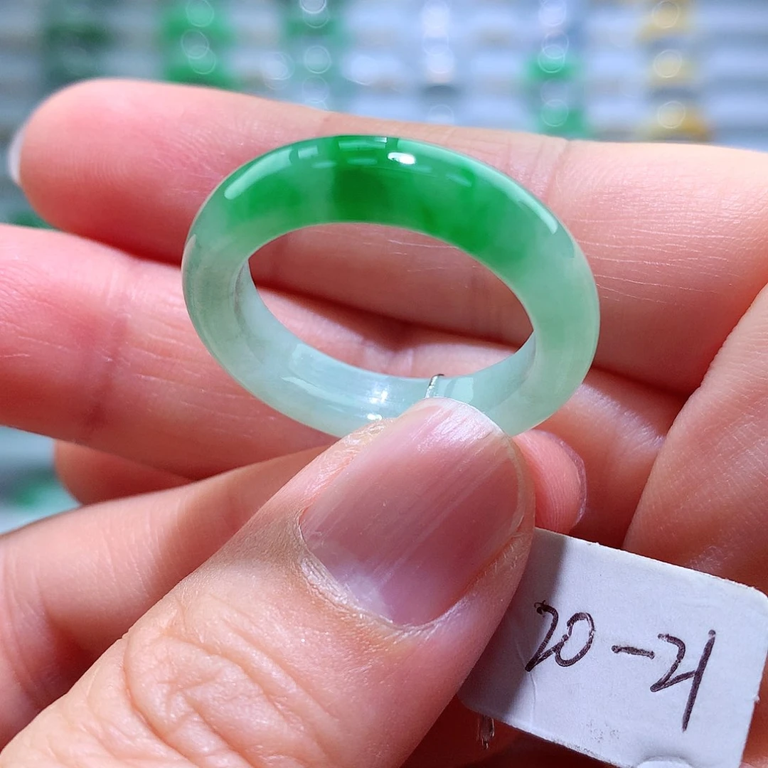 翡翠戒指未镶嵌20-21号