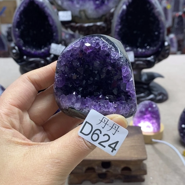 水晶大型摆件（非配饰）未镶嵌