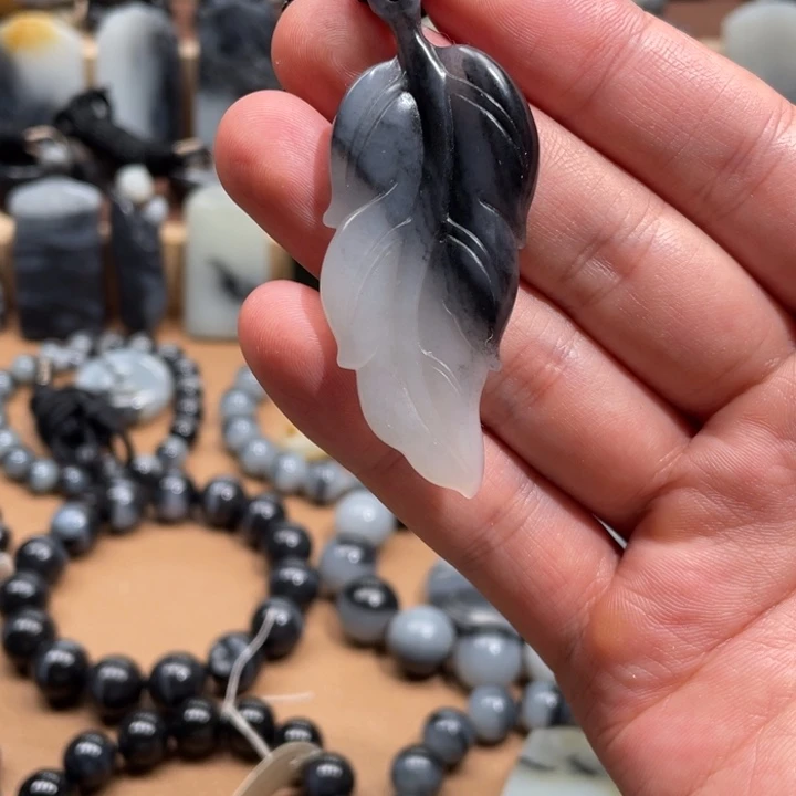 未镶嵌和田玉挂件