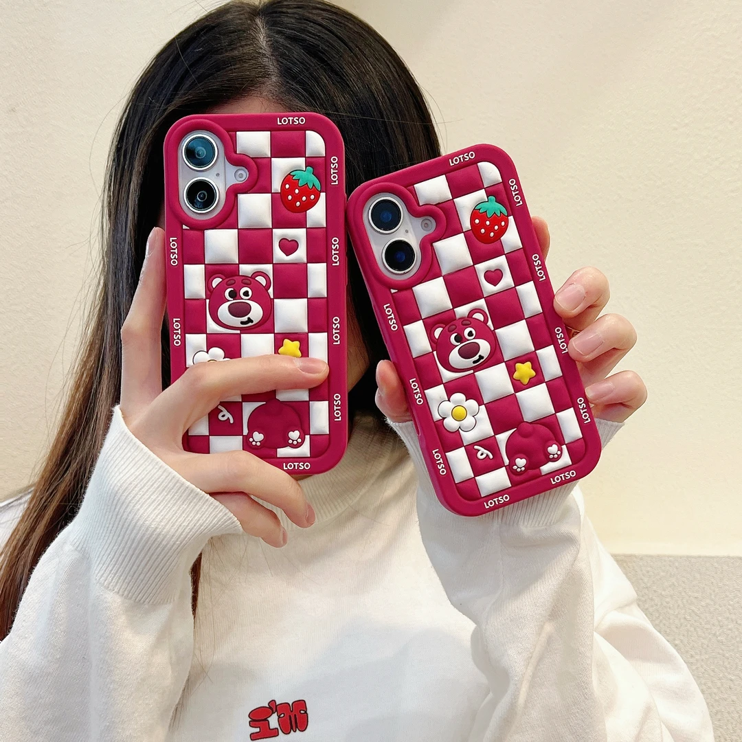 【苹果/vivo/oppo/iqoo】格子草莓熊硅胶手机壳适用iphone16promax
