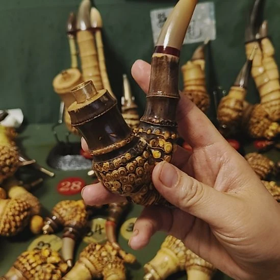 艾***财贵州特色竹根烟斗工艺品手把件