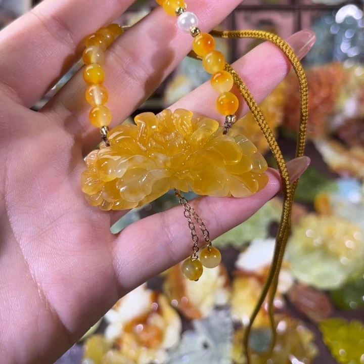 未镶嵌蛇纹石玉颈饰