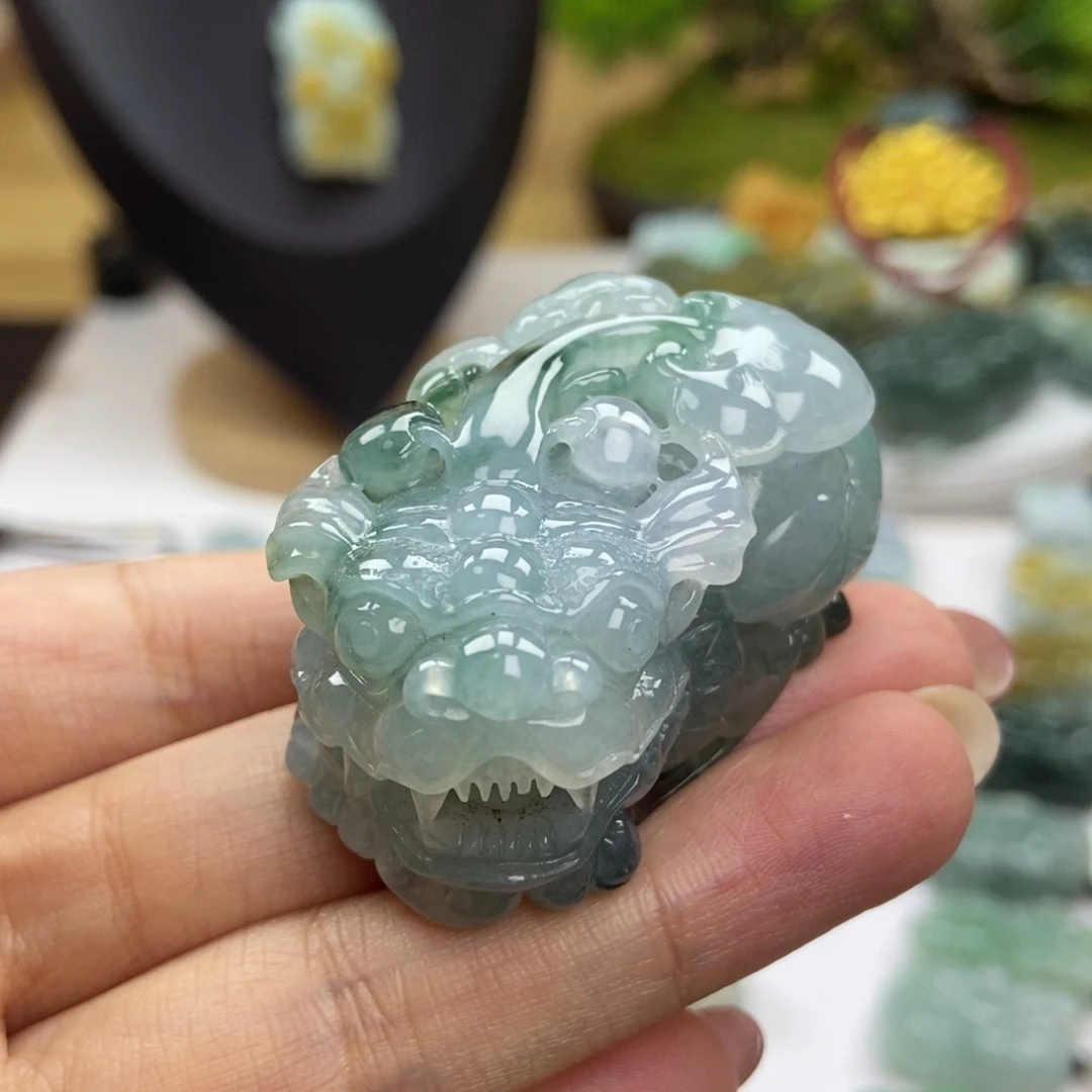 古***神颈饰未镶嵌翡翠A32 冰飘花 含珠如意貔貅