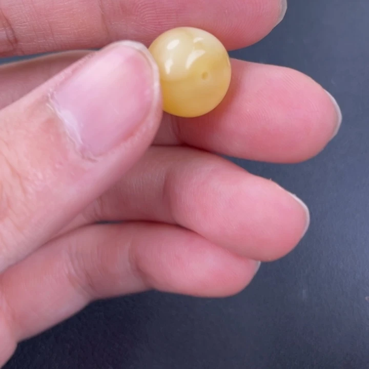 琥珀裸石未镶嵌天然3