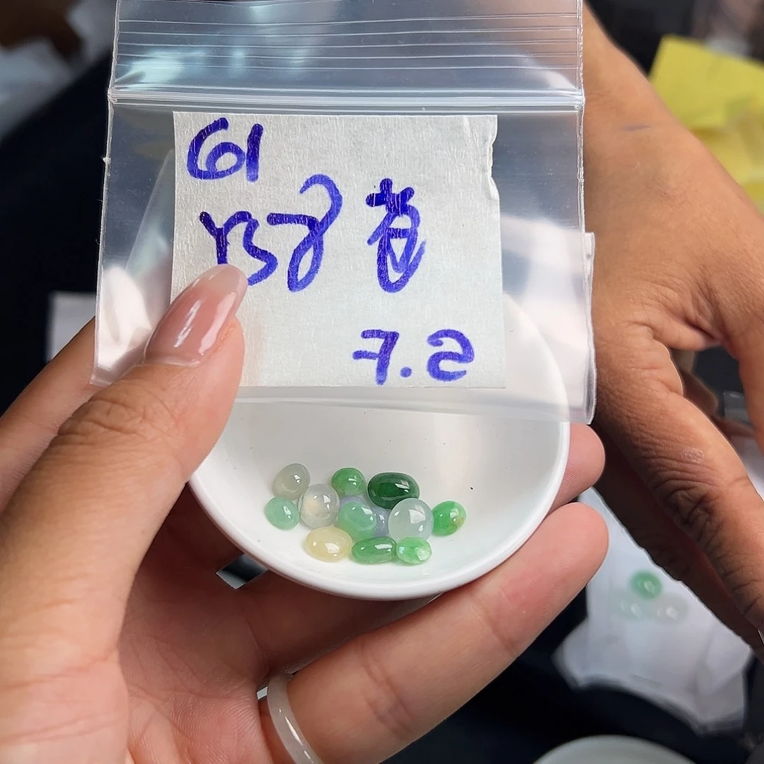 【闪购商品】定制翡翠未镶嵌苍**姐翡翠