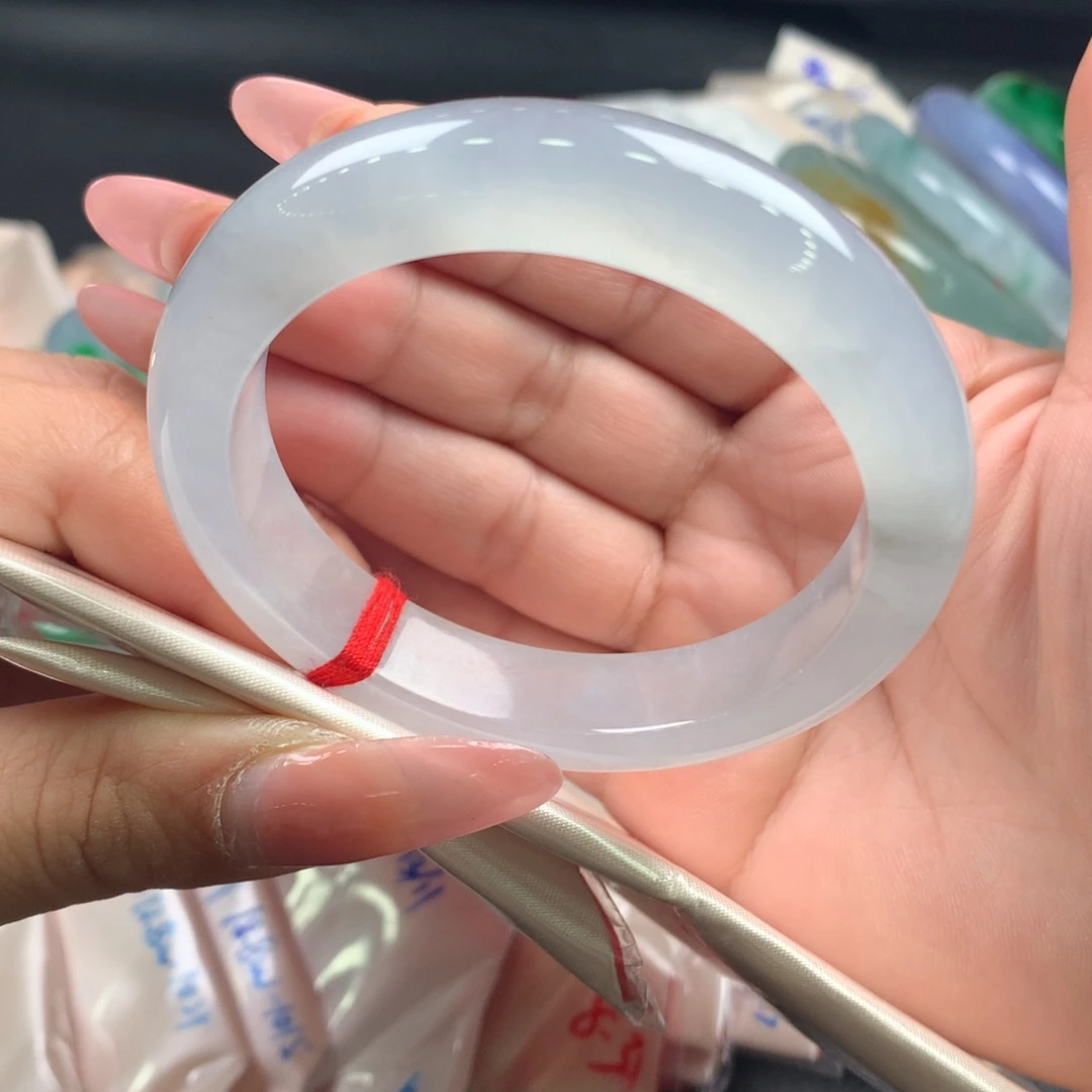 翡翠未镶嵌手镯54.6正圈