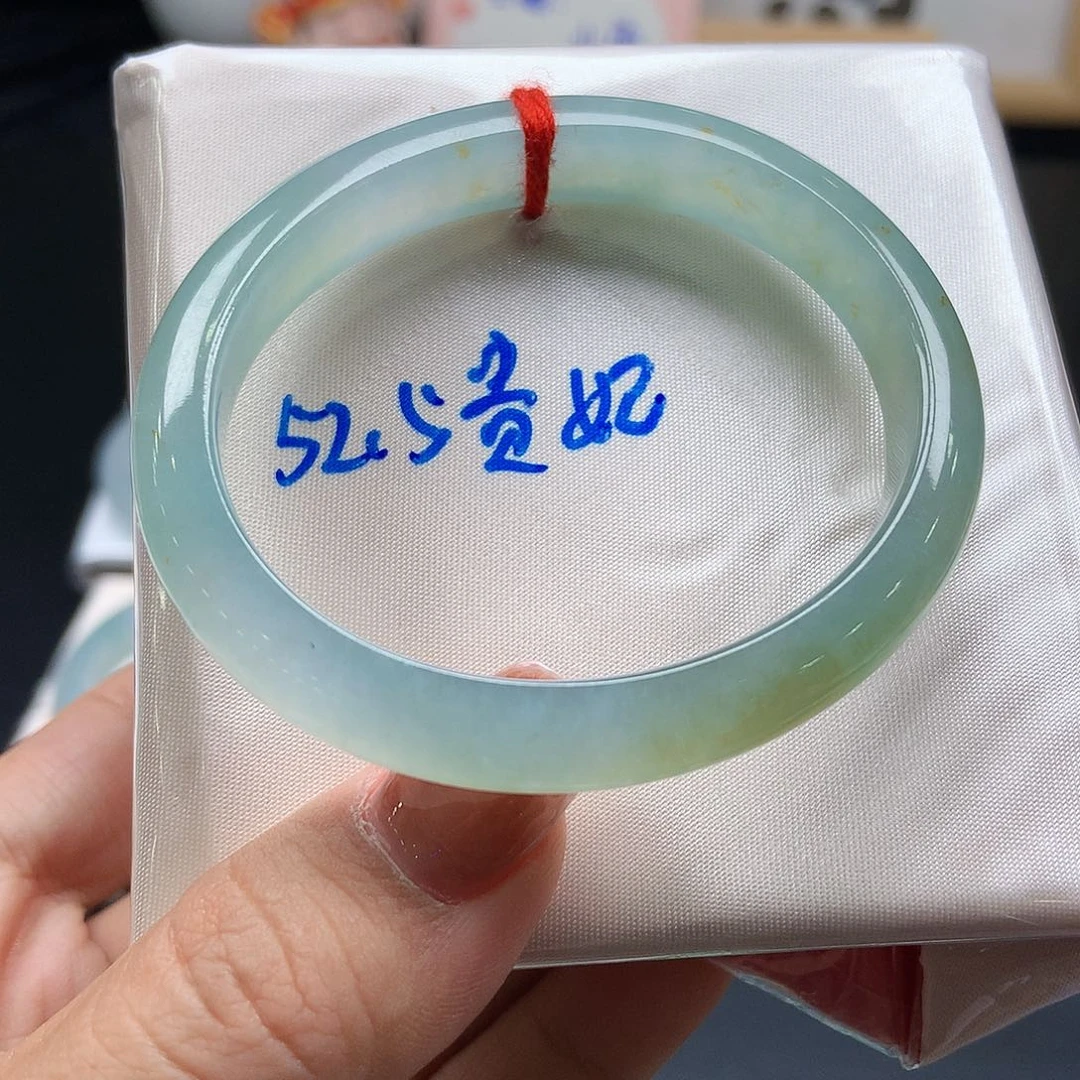 翡翠未镶嵌手镯48号贵妃