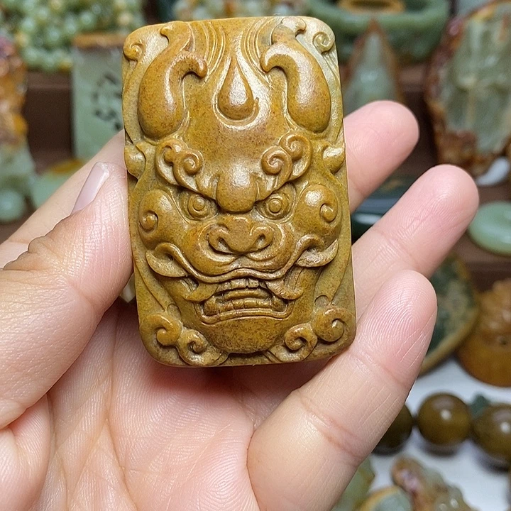 军***哥岫岩河磨玉（透闪石质玉）未镶嵌颈饰