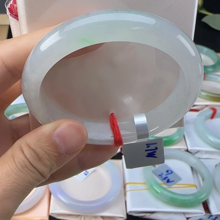 未镶嵌手镯翡翠翡翠手镯