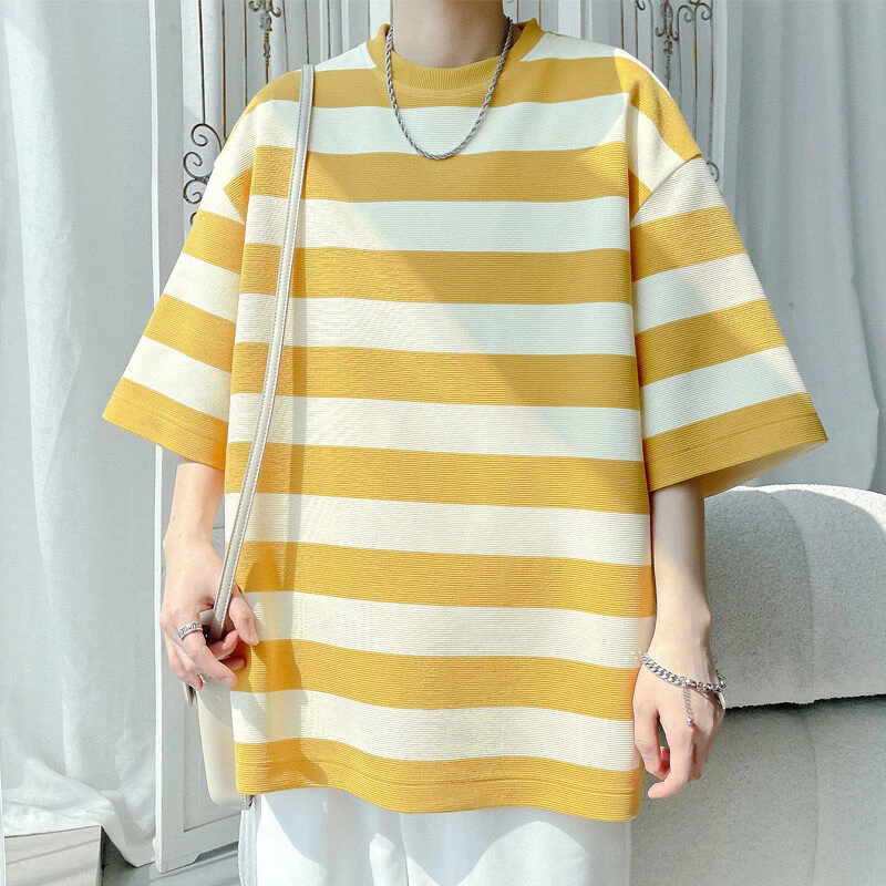 2025短袖t恤男夏季新款港风潮流宽松拼接条纹大码圆领上衣长T恤男