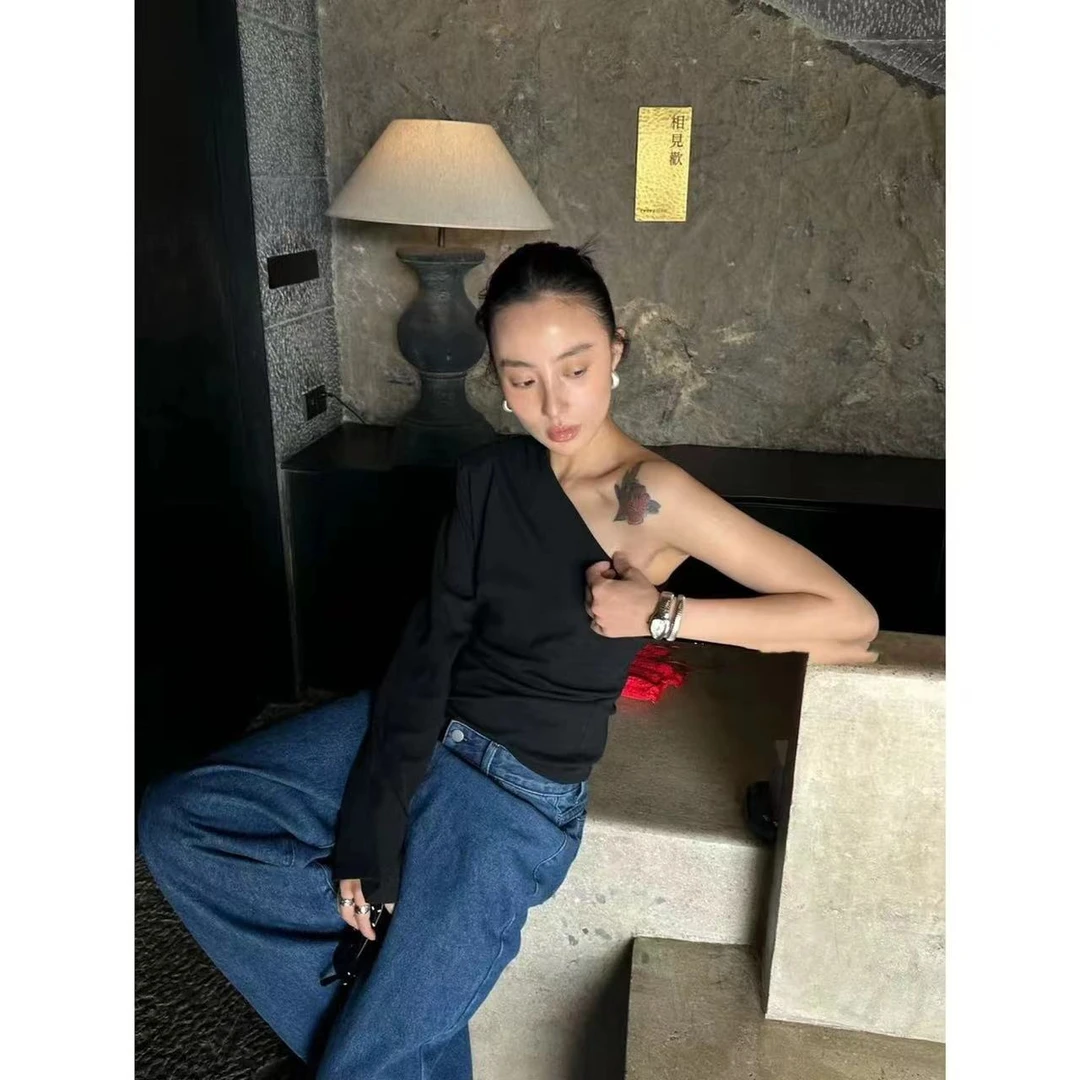 徐秋阳   一半  显瘦长袖修身设计感斜肩上衣11536