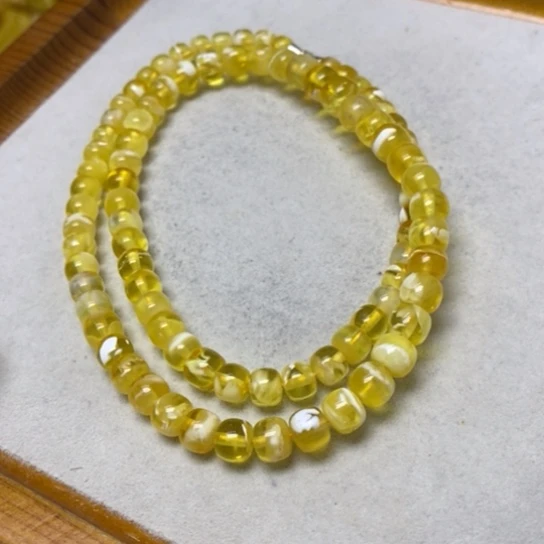 裸石蜜蜡未镶嵌串