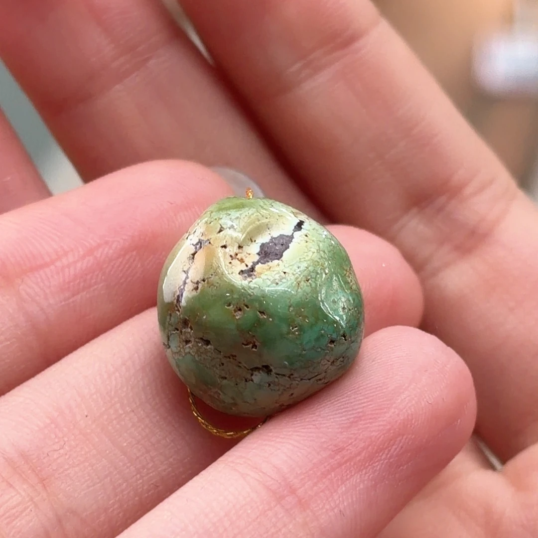 绿松石未镶嵌颈饰