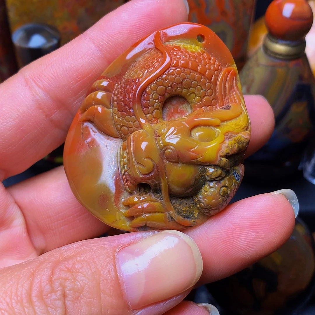 未镶嵌颈饰玛瑙/玉髓三**哥