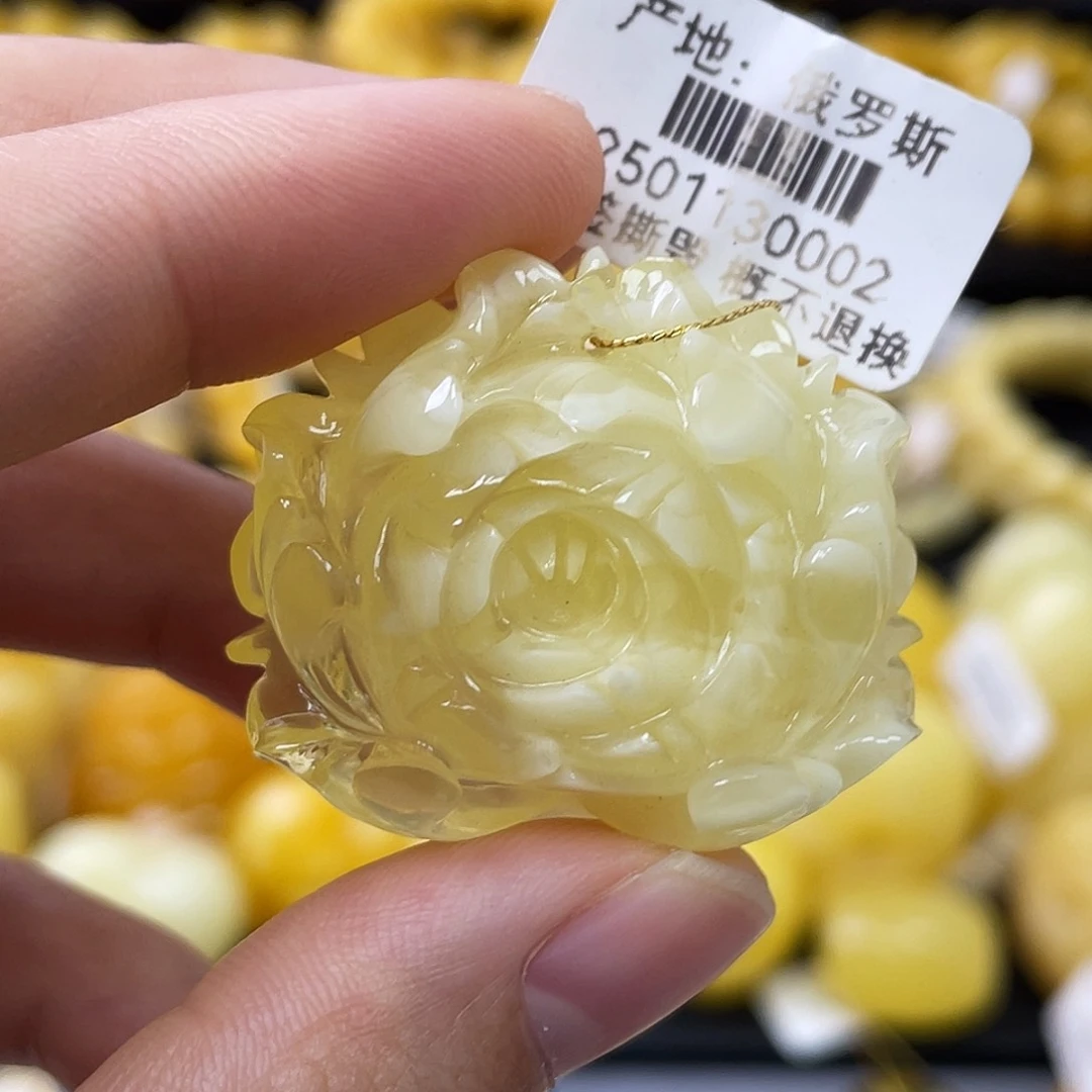 蜜蜡未镶嵌珠宝奇石15*34.8*31.2mm牡丹花