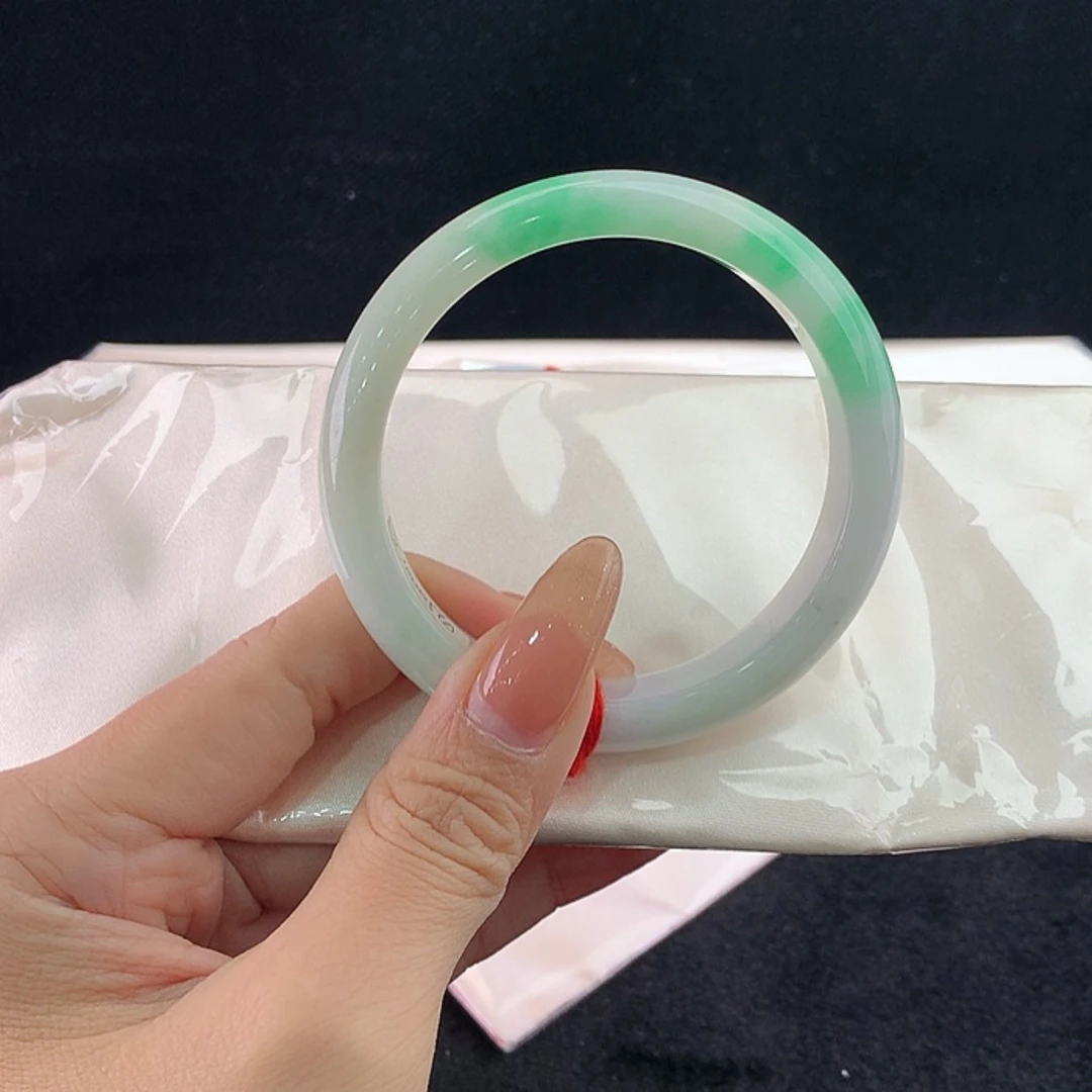 【闪购商品】未镶嵌手镯翡翠正58