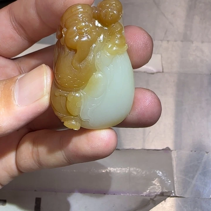 和田玉（糖玉）未镶嵌颈饰