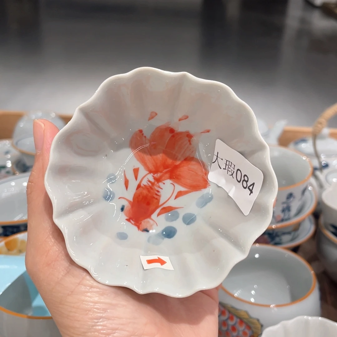 釉下手绘茶具微瑕