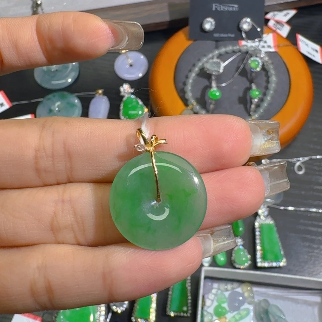 ****仙翡翠18K金镶嵌吊坠(不含链)