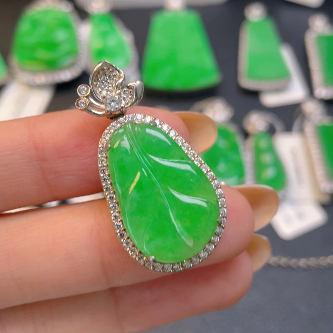 翡翠银S925镶嵌颈饰