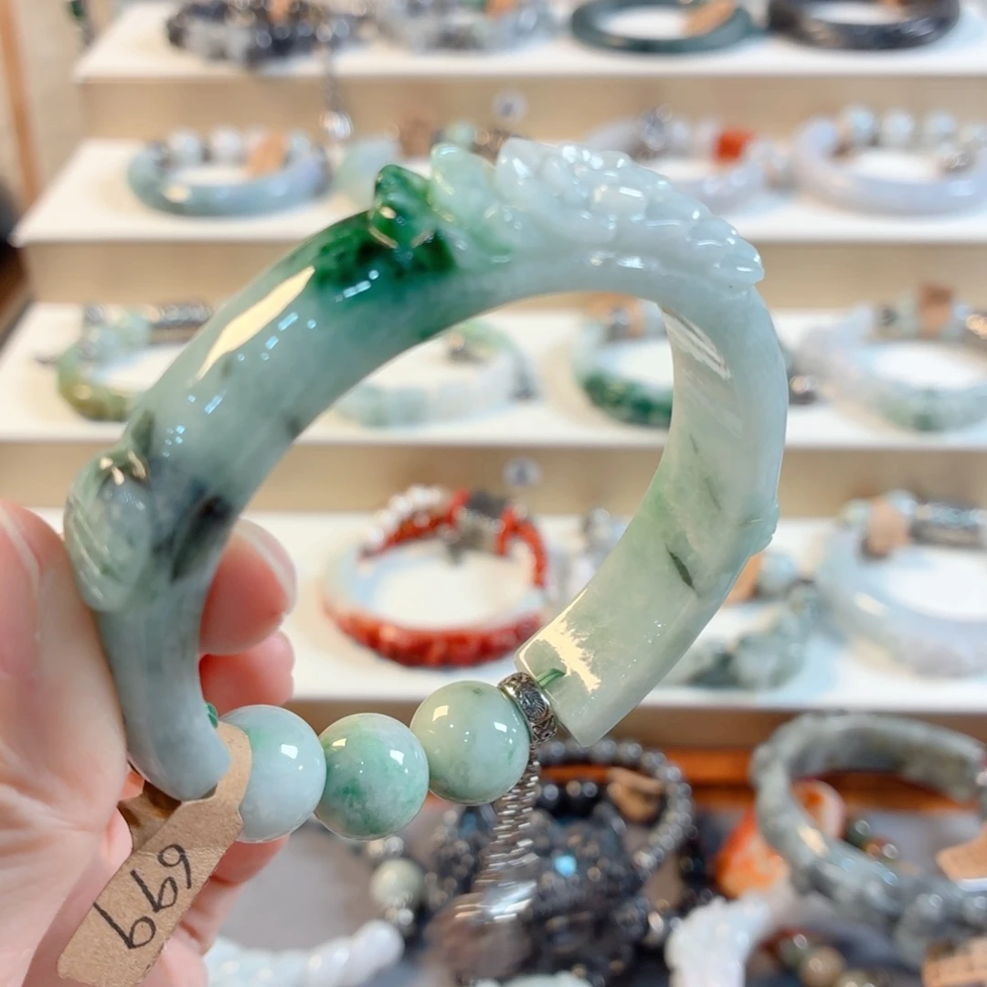 度***党未镶嵌手链翡翠福利