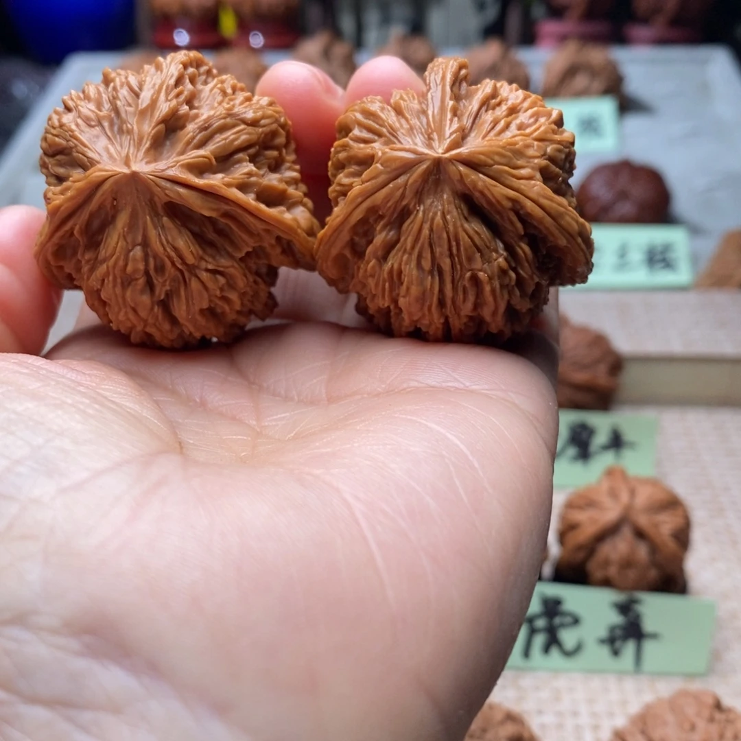 叫***了把件文玩核桃南疆石三棱