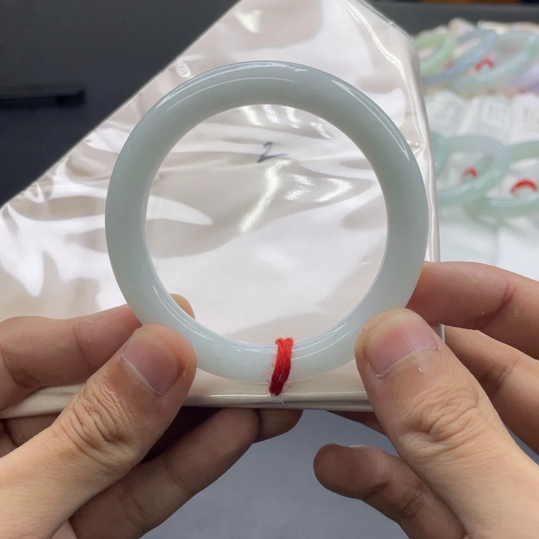 翡翠未镶嵌颈饰翡翠手镯54/55