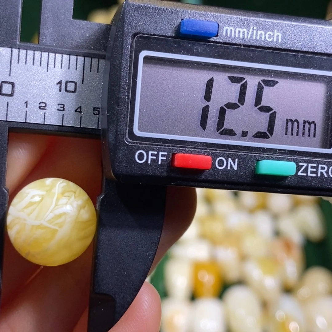 蜜蜡未镶嵌裸石配饰