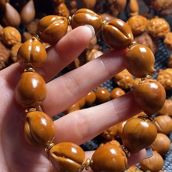 吊坠橄榄核寿桃手串