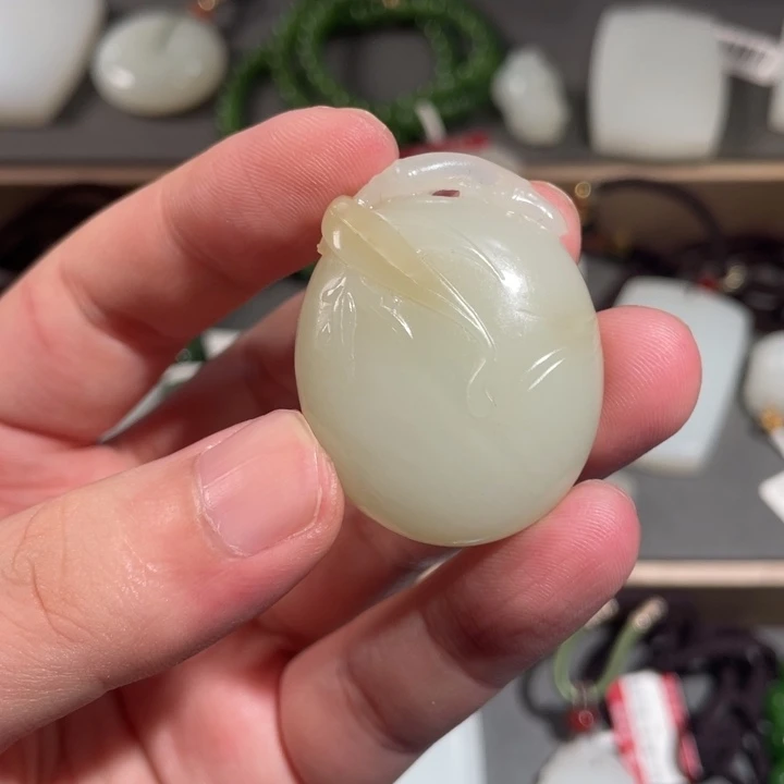 和田玉（糖玉）未镶嵌挂件