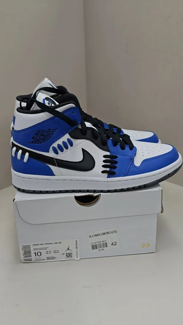 aj1 捆绑闪电mid 42码 全新原盒 9月26
