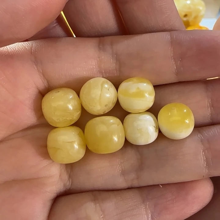 未镶嵌琥珀裸石值*老型