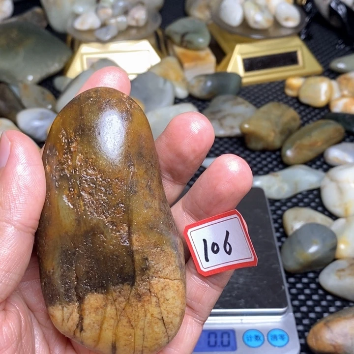 未镶嵌和田玉把件106