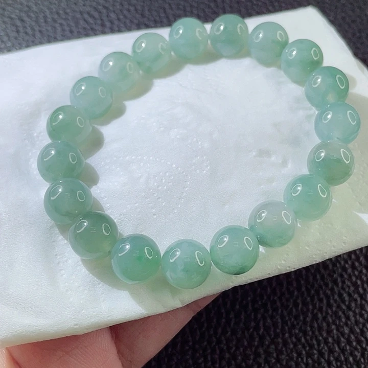 翡翠手链未镶嵌翡翠