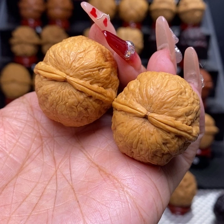 文玩核桃把件蛇皮球7号