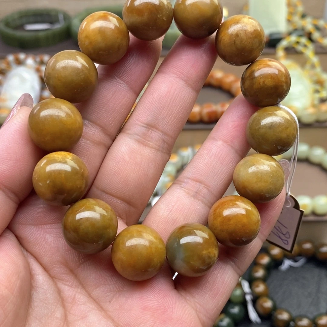 透闪石质玉未镶嵌手串