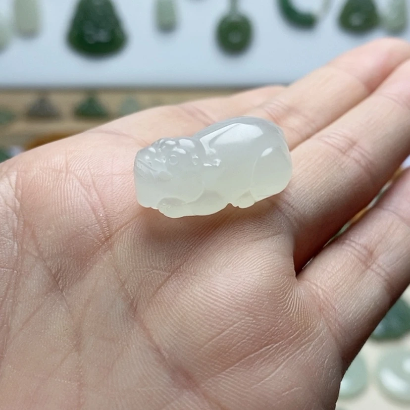 【闪购商品】颈饰未镶嵌和田玉