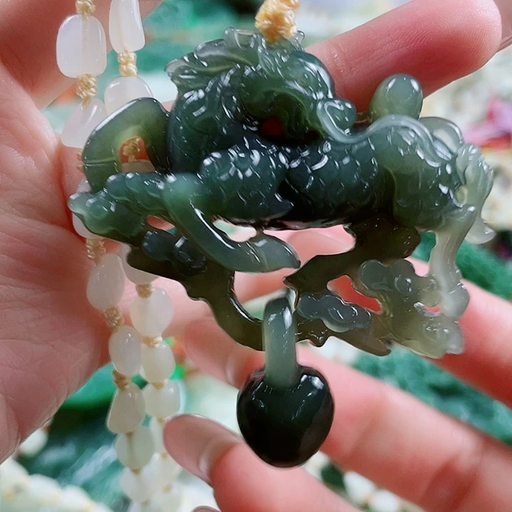 未镶嵌和田玉挂件