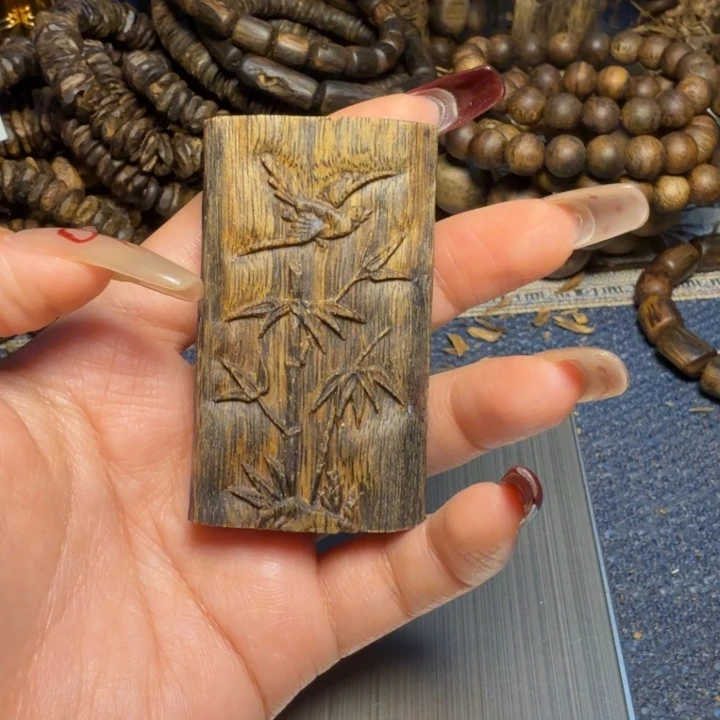 树脂制品上**水牌牌雕竹子