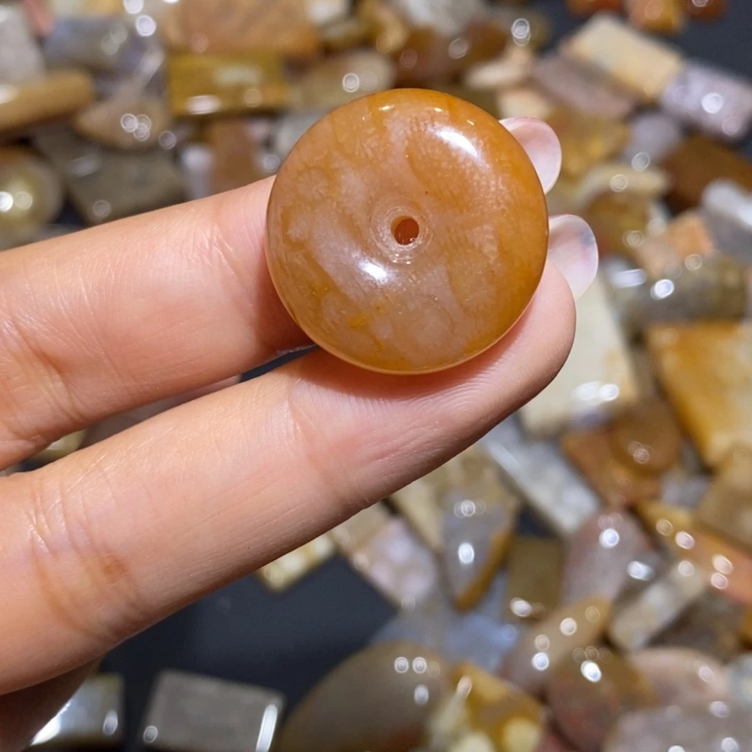 【闪购商品】未镶嵌珊瑚玉硅化玉